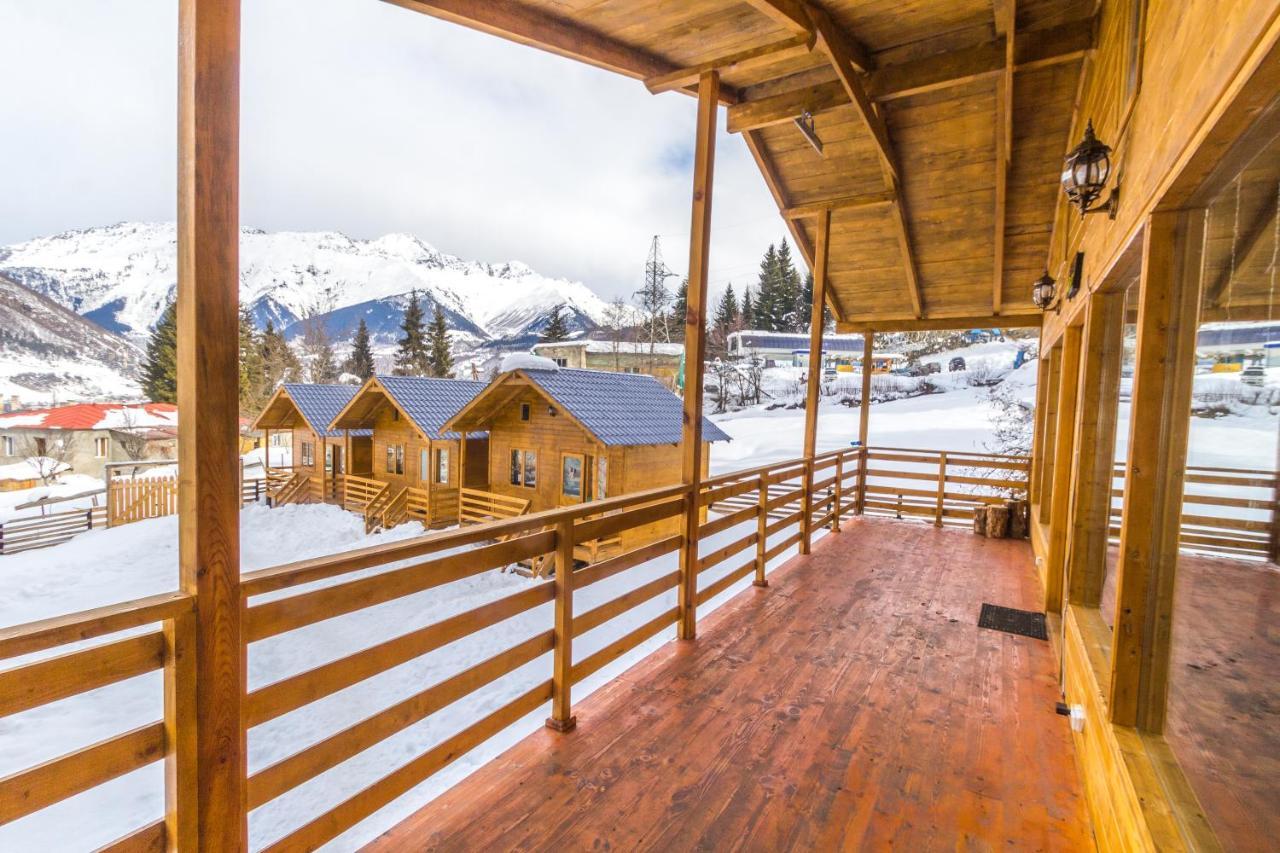 Mountain Cabins Mestia Ngoại thất bức ảnh