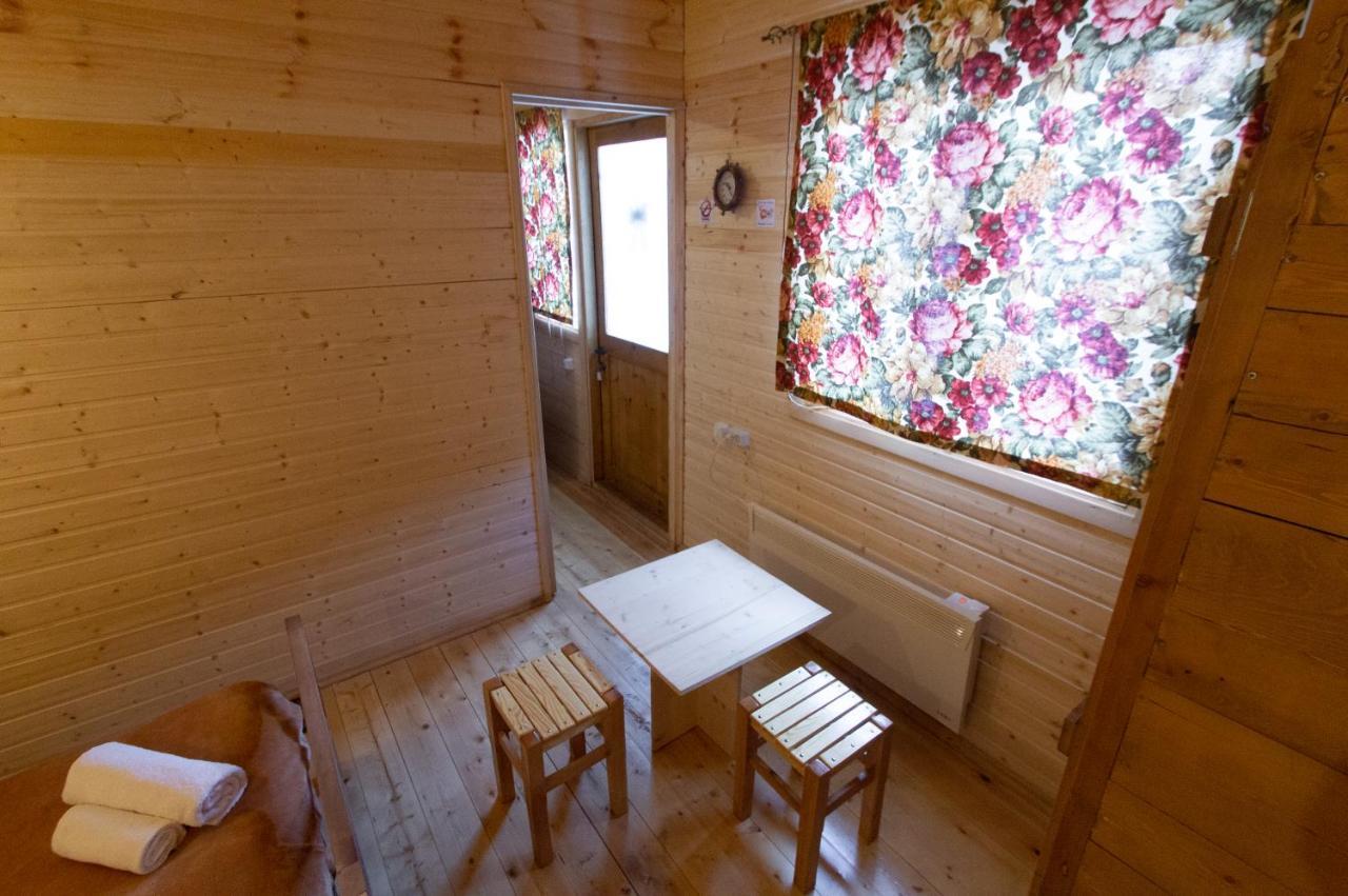 Mountain Cabins Mestia Ngoại thất bức ảnh
