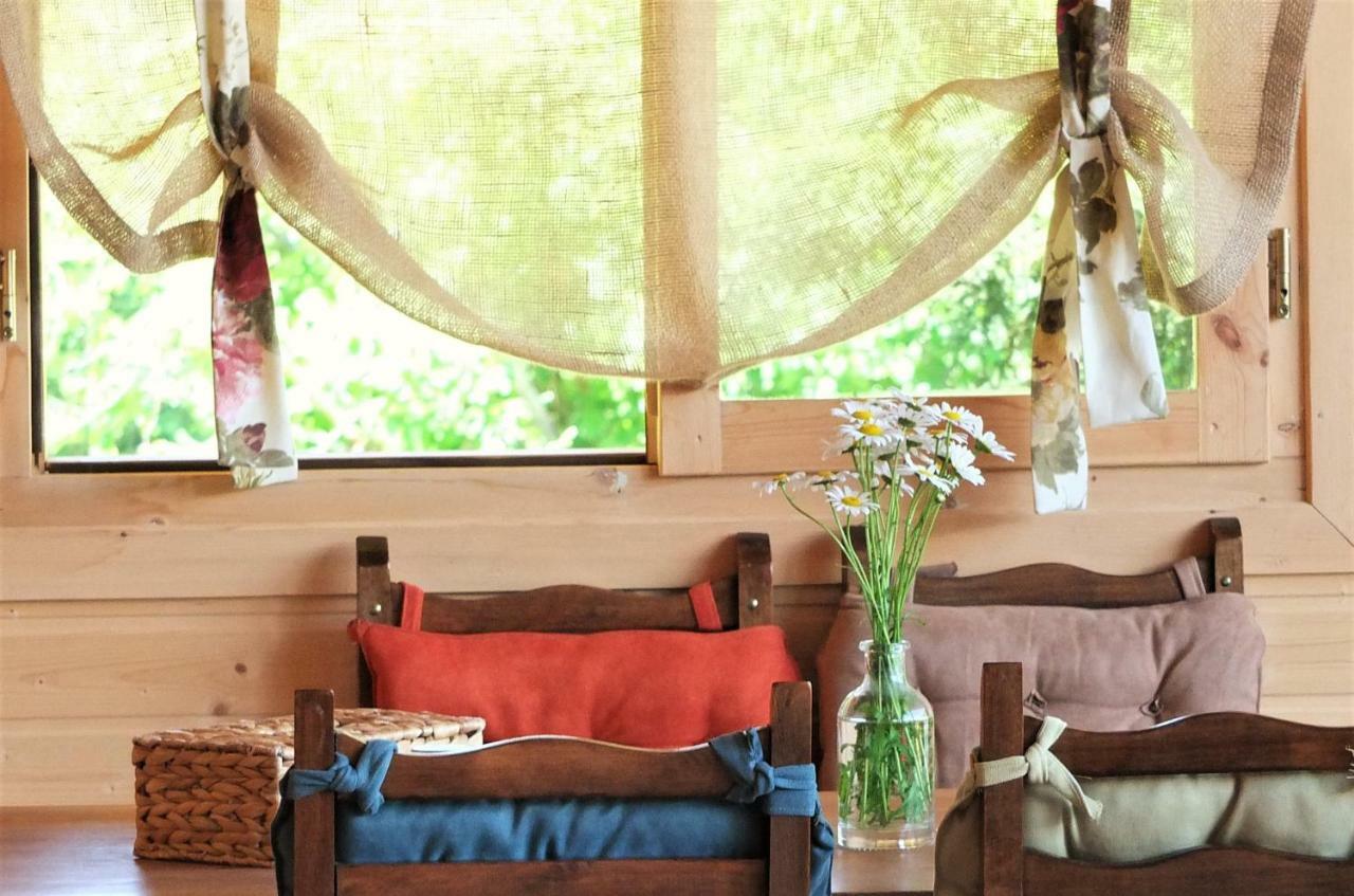 Mountain Cabins Mestia Ngoại thất bức ảnh