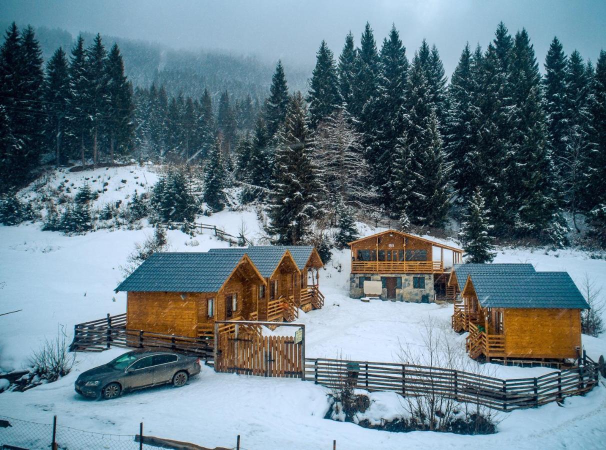 Mountain Cabins Mestia Ngoại thất bức ảnh